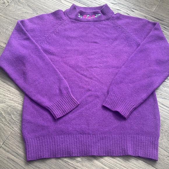 Jessica | Purple rabbit hair and lambs wool blend purple light knit sweater - Picture 2 of 9
